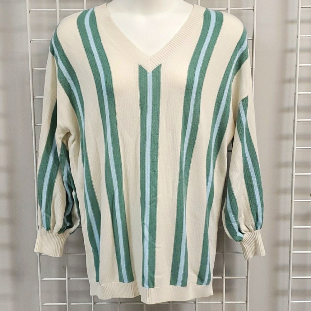 V-Neck striped sweater sz2X